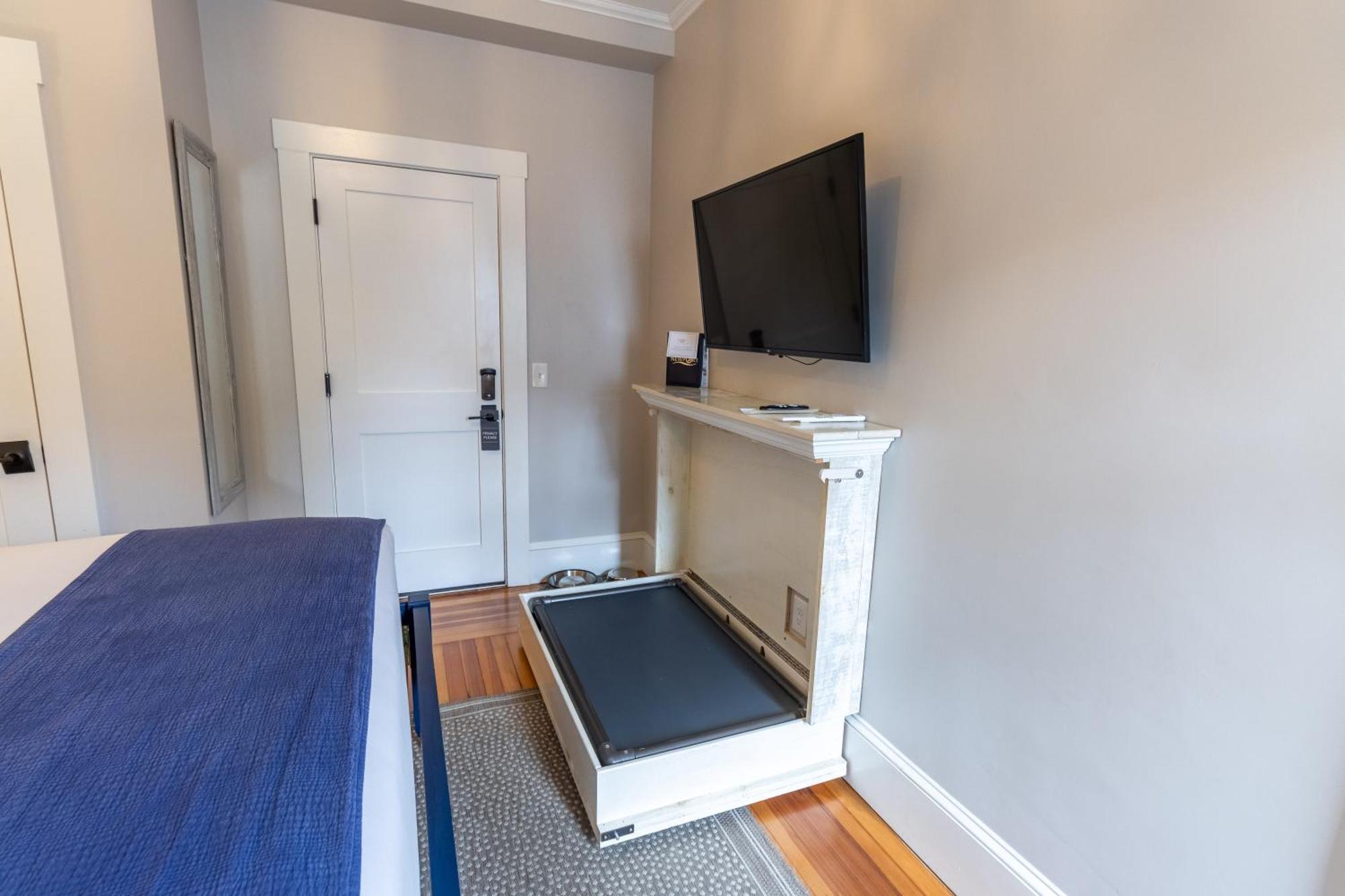 Paws On Pelham (Adults Only) Bed & Breakfast Newport Luaran gambar