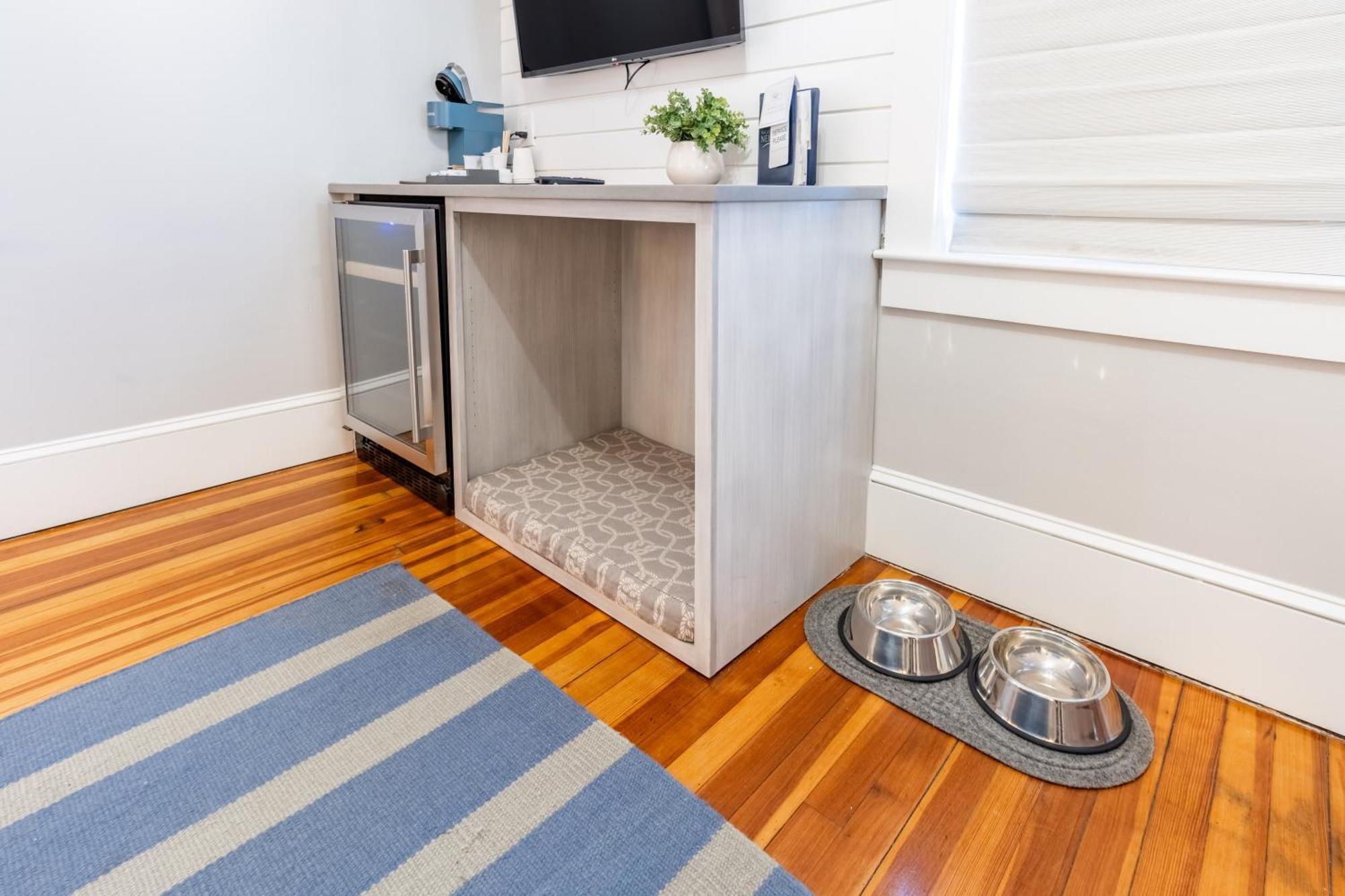 Paws On Pelham (Adults Only) Bed & Breakfast Newport Luaran gambar
