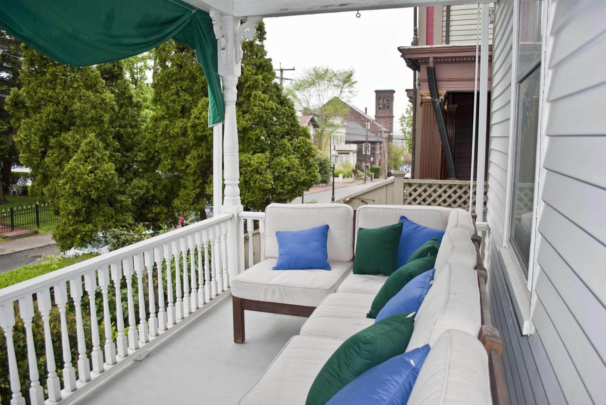 Paws On Pelham (Adults Only) Bed & Breakfast Newport Luaran gambar